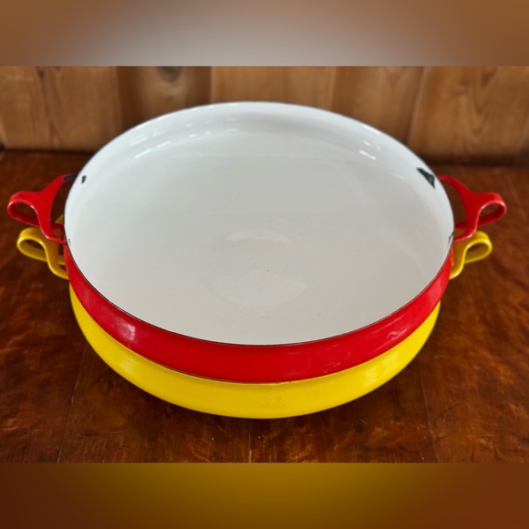 Vintage Dansk Kobenstyle Enamelware Paella pan (red is available, yellow sold) - Picture 6 of 15